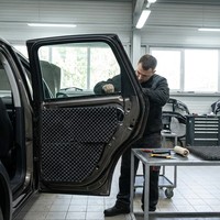 Tapis insonorisant en mousse de caoutchouc premium 10mm 16mm ondulé pour isolation automobile 50x80cm, feuille d'insonorisation imperméable et pare-chaleur