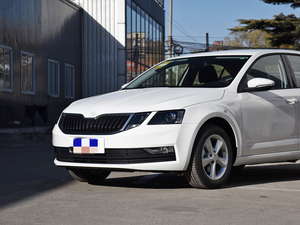 Faro anteriore Auto lampada frontale in plastica trasparente in vetro lente per <span class=keywords><strong>Skoda</strong></span> <span class=keywords><strong>Octavia</strong></span> 2018 2019 - Product Image 2