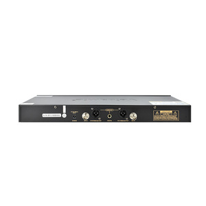 Sistema de micrófono inalámbrico profesional UHF KM3000 KTV Entertainment para karaoke, fiestas y iglesias. - Product Image 3