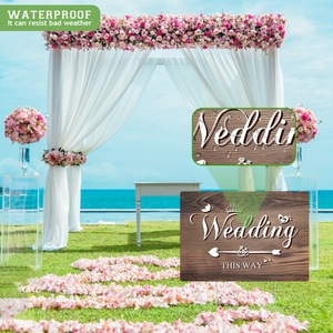 Letrero de Boda de Madera Estilo Campestre con Flecha Direccional, Letreros para Bodas al Aire Libre - Product Image 1
