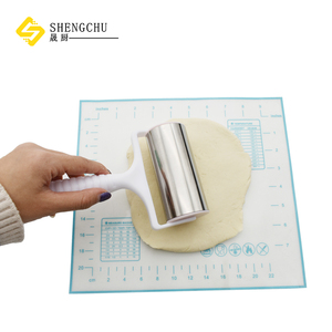 Accessori da Cucina Eco-Friendly: Mattarello per Impasto in Acciaio Inox con Manico in Plastica per Cucina Domestica - Product Image 4
