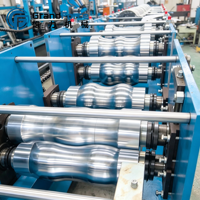 Machine de formage de tôles de couverture compacte entièrement automatique à grande vitesse, certifiée CE, avec découpe hydraulique et contrôle par écran tactile PLC