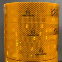 Cinta Reflectante Segmentada de Alta Calidad, Grado Diamante, ECE-104R, Rollo de Cinta de Seguridad para Camiones Pesados