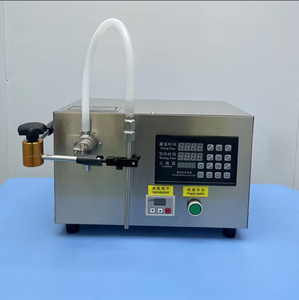 Petite machine de remplissage automatique CNC pour papier, pour Baijiu, essence, <span class=keywords><strong>vinaigre</strong></span>, 220V, pour l'emballage de boissons, matériaux plastiques, remplissage de jus - Product Image 4
