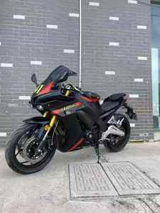 Motocicleta de <span class=keywords><strong>Segunda</strong></span> <span class=keywords><strong>Mano</strong></span> Nacional <span class=keywords><strong>Yamaha</strong></span> R1 Nacional Bicilíndrica Refrigerada por Agua 400 Cilindrada ABS Delantero y Trasero - Product Image 3