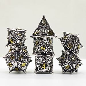 Juego de dados poliédricos de 7 piezas con dientes huecos de imitación metálica para juegos de rol, accesorios de mesa con forma de mandíbula de monstruo y colmillos de criatura, a granel - Product Image 2
