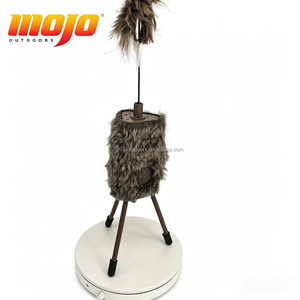 MOJO Outdoors Super Critter Predator Coyote Decoy Caller, Sonidos Realistas de Animales para Atraer Zorros, Gatos de Roca y Coyotes en la Naturaleza - Product Image 2