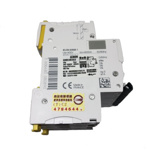 Interruptor de Circuito en Miniatura Industrial A9F74306 IC60N, 3P 6A, Curva C, MCB, PA66 - Product Image 1