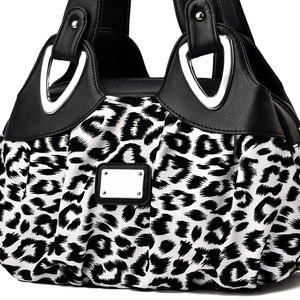 กระเป๋าสะพายข้างหนังนิ่ม กระเป๋าสะพายข้างลำลองหลายช่อง กระเป๋าใบเล็กที่หรูหราและมีสไตล์สำหรับผู้หญิง - Product Image 5