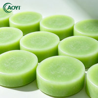 Nouilles de savon de haute pureté 99% à base d'aloe vera végétale naturelle pour la fabrication artisanale de savon de bain et de savon de toilette – Matière première