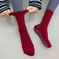 Chaussettes de sport pour femmes, chaussettes de yoga et de pilates d'intérieur en coton de qualité supérieure, avec logo personnalisé, antidérapantes, en silicone, mi-hautes