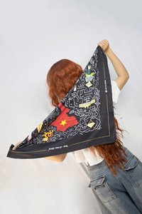 Pañuelo deportivo de longitud regular con logo personalizado y detección de agujas para decoración con impresión completa en todas las estaciones - Product Image 5