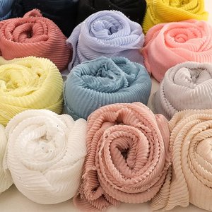 2023 dernière mode pas cher prix Hijab coton et <span class=keywords><strong>lin</strong></span> paillettes froissé écharpe 170*85 cm taille <span class=keywords><strong>voile</strong></span> de coton - Product Image 3