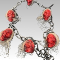 Décoration d'Halloween : Têtes de Squelette Horrifiantes à Suspendre, Chaîne de Crânes Effrayants, Accessoires pour Maison Hantée, Décorations de Fête Extérieures et Intérieures