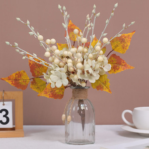 Bouquet de baies artificielles Ruilisi, feuilles d'érable, fleurs en soie plastique, décoration pour Halloween, mariage, maison - Product Image 3