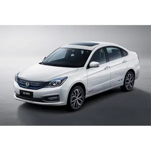 재고 2023 Dongfeng E70 F15R EV 자동차 순수 전기 자동차 성인 고속 새로운 에너지 자동차 판매 차량