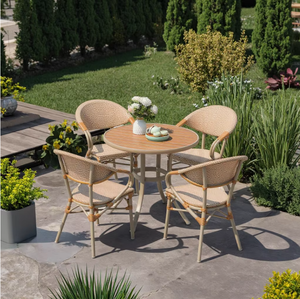 <span class=keywords><strong>Set</strong></span> <span class=keywords><strong>da</strong></span> <span class=keywords><strong>Giardino</strong></span> Moderno Impermeabile per Esterni, <span class=keywords><strong>Tavolo</strong></span> <span class=keywords><strong>e</strong></span> <span class=keywords><strong>Sedie</strong></span> in Legno Resistenti al Sole per Hotel <span class=keywords><strong>e</strong></span> Balconi - Product Image 2