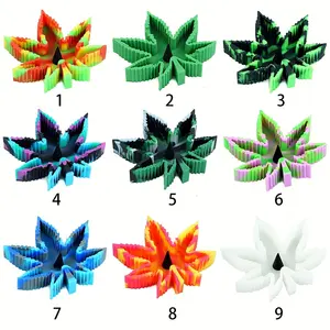 Factory Direct Sales Creative Maple Leaf Colorful Ashtray High Temperature Resistant Anti-Fall Luminous Silicone Ashtray
