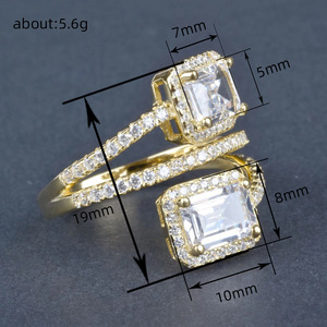 Anello Geometrico Multistrato per Donne, Gioiello da Dito alla Moda e Trendy - Product Image 5