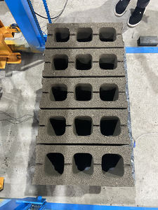 Máquina automática de fabricación de bloques de cemento, máquina automática de fabricación de ladrillos para Malawi, número de modelo: 1, 2 - Product Image 3