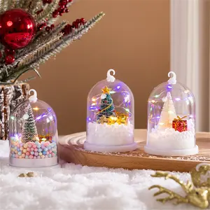 قبة بلاستيكية شفافة رخيصة هدايا عيد الميلاد الحرف اليدوية الديكور مع شجرة ثلج ضوء عطلة