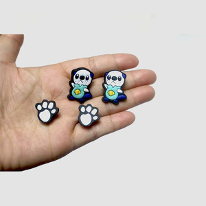 Simpatico cartone animato Panda piedini caverna fibbia bambini ragazzi e ragazze staccabili fiore in stock <span class=keywords><strong>scarpe</strong></span> per capelli veloci charms - Product Image 4