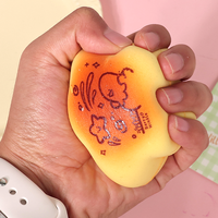 Jouet anti-stress personnalisé en forme de pain de dessin animé, imprimé en sérigraphie, doux, sensoriel, pour la décoration de bureau, cadeau