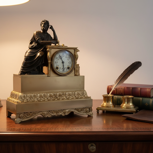 Reloj de Repisa de Estilo Antiguo Europeo, Chapado en Oro, con Figura de Filósofo Sentado - Product Image 5