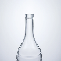 Vente en gros de bouteilles en verre cristal élégantes de 500 ml et 750 ml pour boissons et spiritueux, avec bouchons en liège, impression sérigraphique, couleur personnalisée, transparentes