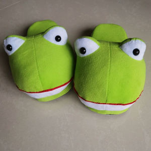 Chaussons en peluche super doux en forme de grenouille, mignons chaussons en peluche pour enfants, rembourrage en coton PP, personnalisable, confortable, peut être personnalisé - Product Image 1