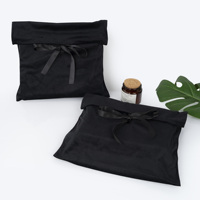 Enveloppes en gros, logo personnalisé, sac en velours noir, texture douce, fermeture à cordon, emballage cadeau pour bijoux, sac en velours noir