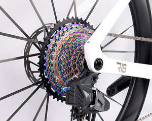 Vélo de Route Aérodynamique en Fibre de Carbone KOZO 700C Vente en Gros Direct Usine Shimano 105 Frein à Disque Hydraulique Vélo de Course Léger OEM - Product Image 2