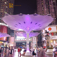 Grand parapluie électrique durable anti-UV carrés extérieurs bars Plaza & Restaurants auvent rétractable autoportant décoratif