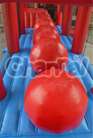 Jeu de sport gonflable drôle et fascinant pour enfants et adultes dans le parc d'attractions de terrain de jeu extérieur