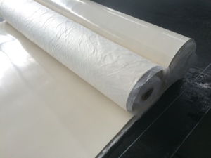 Rollos de Goma Blanca Lechosa, Lámina de Goma de Nitrilo para la Industria - Product Image 3