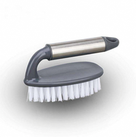 Brosse de nettoyage robuste avec manche en acier inoxydable - Poils en fibres PP, trou de suspension, idéale pour la cuisine, la salle de bain et le nettoyage des chaussures