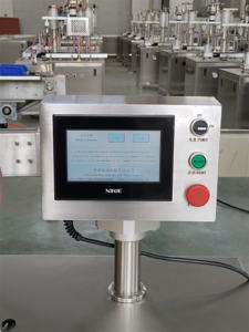Máquina Automática de Alta Velocidad para Prensar Válvulas/Boquillas de Aerosol y Máquina para Atornillar y Sellar Tapas Antirrobo - Product Image 5