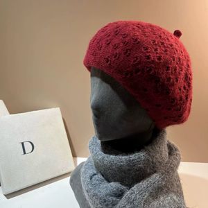 Haute qualité femmes fleur tricoté <span class=keywords><strong>Crochet</strong></span> béret chapeau décontracté pour printemps automne plage porter voyage en plein air mignon fille béret chapeau - Product Image 3