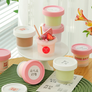 Vente en gros de <span class=keywords><strong>yaourt</strong></span> grec jetable <span class=keywords><strong>crème</strong></span> glacée en plastique givré PP 100ml tasse de qualité alimentaire bouteille gelée pouding conteneur tasse en plastique - Product Image 1