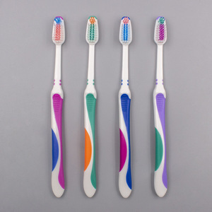 Cepillo de dientes para adultos, cepillo de dientes manual de cerdas suaves de alta densidad para el cuidado bucal diario - Product Image 1