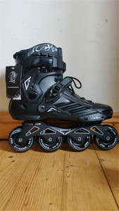 Patins à roulettes de vitesse professionnels pour adultes (hommes et femmes) – Chaussures de hockey à roulettes - Product Image 5