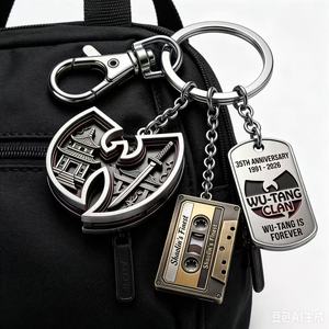Porte-clés en métal Wu-Tang Clan 35e anniversaire avec pendentif Dog Tag et cassette, cadeau pour les fans - Product Image 4