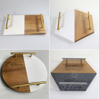 Plateau de service rectangulaire en marbre blanc nordique écologique de luxe COSEN avec poignée dorée et motif gravé pour l'utilisation dans les hôtels et les restaurants
