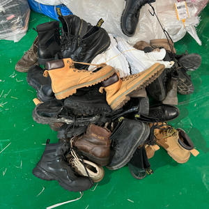 Zapatos de Lujo Usados al por Mayor para Mujer, Calzado Italiano de Segunda Mano, Tacones Altos, Zapatos Planos, Sandalias, Zapatillas Deportivas, Zapatos de Cuero - Product Image 5