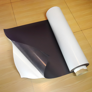 Feuille magnétique personnalisée avec adhésif en rouleaux 24 pouces 40 pouces 48 pouces Grand format large Impression numérique flexible Rouleau de feuille magnétique - Product Image 4