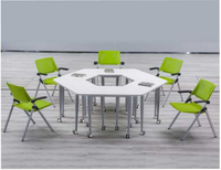Table trapézoïdale de classe maternelle moderne, durable, en métal et en bois, personnalisable et de haute qualité, avec chaise et pupitre pour élèves