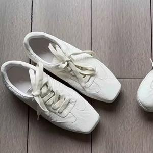 Zapatos Planos de Ballet con Plataforma y Lazos, Cierre de Correa, Impermeables, Ligeros, Tipo Mary Jane para Mujer, Suela Suave, Cómodos, Aptos para Todo Tipo de Clima - Product Image 1