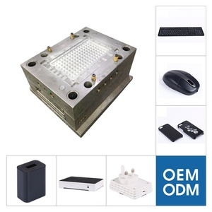 Fabricación en China, Proveedor Confiable YIOT, Molde de Inyección de Plástico con Inserto Metálico para Accesorios de Drones - Product Image 1