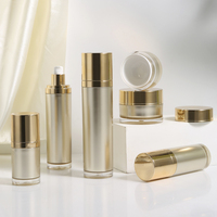 Nouveau Set de Flacons et Pots Cosmétiques Luxe en Acrylique Doré, Sans Air, pour Soins de la Peau et Essences, 100 ml, 50 ml, 30 ml, 15 ml, 50 g, 30 g