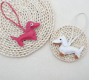 Porte-clés Chien Mignon <span class=keywords><strong>en</strong></span> <span class=keywords><strong>Cuir</strong></span> PU, Breloque Animale 3D avec Poignée <span class=keywords><strong>en</strong></span> Corde, Breloque de Sac Chiot, Cadeaux, Logo Métallique Personnalisé, Mini Porte-clés Chien - Product Image 6